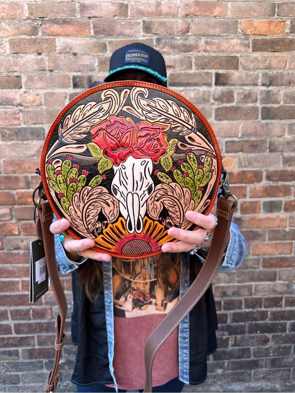 Myra Bag Round Western Skull & Rose Tooled Leather Crossbody Bag - Picture 2 of 2